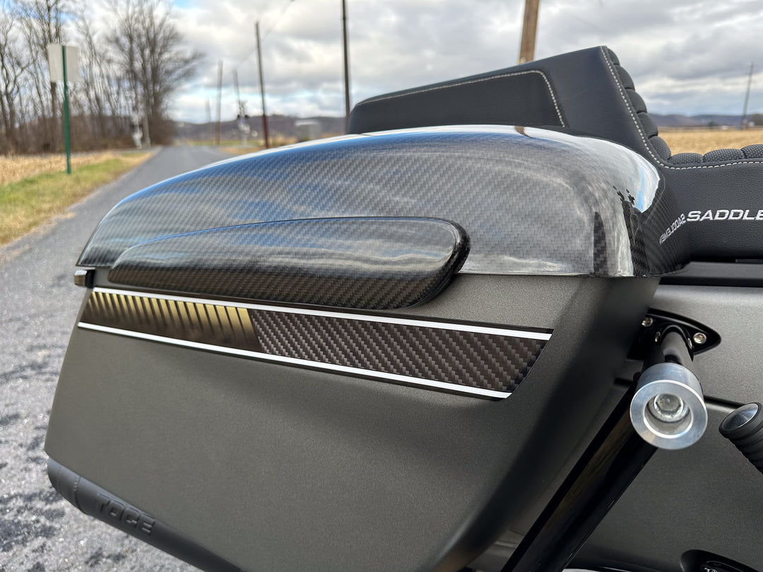 Gold/Carbon-Podium Finish for Challenger/Pursuit – Brave Wolf Customs
